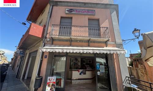 Bar storico con magazzino e alloggio nel centro del paese